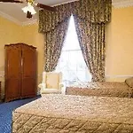 Hotel Harcourt 3*