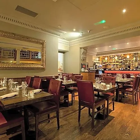 Harcourt Hotel 3*