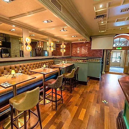 Harcourt Hotel 3*