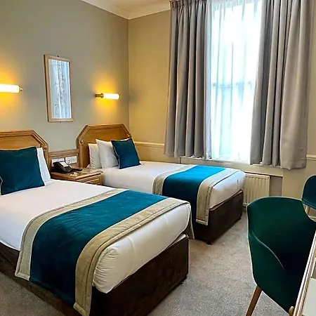 Harcourt Hotel 3*