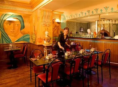 Hotel Harcourt 3*