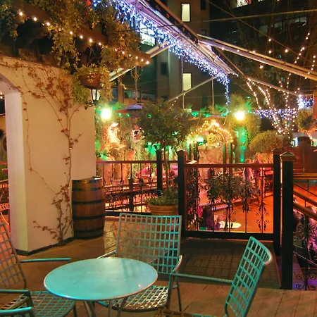 Harcourt Hotel
