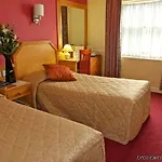 Harcourt Hotel