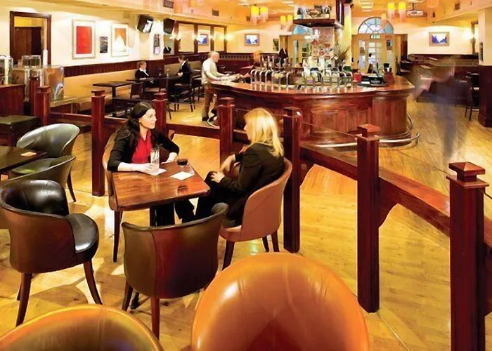 Отель Harcourt 3*